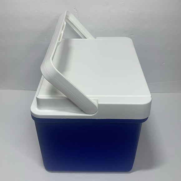 Igloo 9 Qt Insulated Cooler Blue NWT - Picture 5 of 11